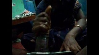 TAMIL AUNTY GRIPS THE COCK WITH A VESSEL HOLDER AND GIVES A SLICK, SLIPPERY OIL MASSAGE