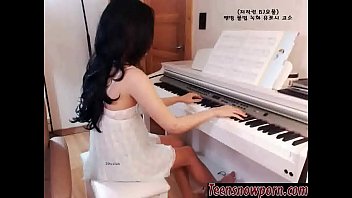 Korean Teen Snow Queens: Sizzling Hot Girls Unleashed