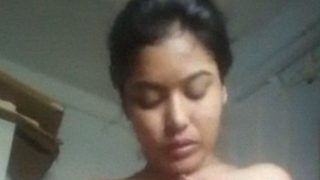 Curvy Desi Goddess Teasing Her Plump Melons