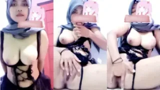 Dedek Monccy Hijab Masih Pemula Colmek