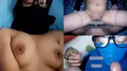 Mengekspos Kemesraan di Hadapan Pacar Berjilbab