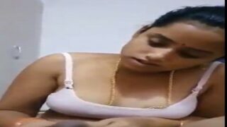 Sultry Chennai homemaker’s skilled hand pleasure