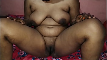 Blindfolded Seduction: Teasing the Curvy Indian Bhabhi