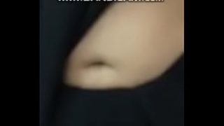 Voluptuous Desi wife with a deep, inviting navel