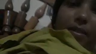 Andhra wife’s bold nude selfie video – hot MMS show