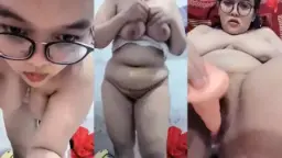Ika Montok BBW Colok Memek Pake Dildo
