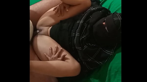 Desi Muslim Aunty Gets Ravished by Her Lover in Raw Hindi Passion