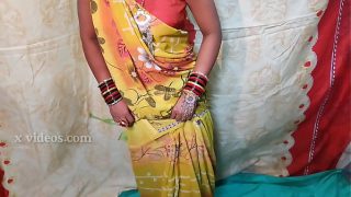Sizzling Desi Housewife Loses Her Virginity in a Hot Saree with Real Hindi Dirty Talk