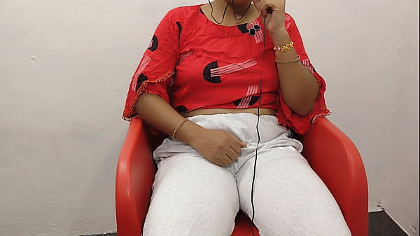 Tamil babe gets nasty on cam