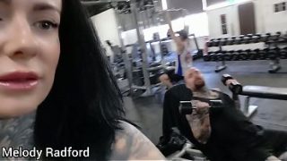 Sweaty, ripped gym MILF grinding through a filthy workout