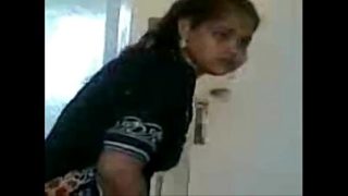 Desi Orgy in Hira Mandi: Hindi Moans and Group Pleasure