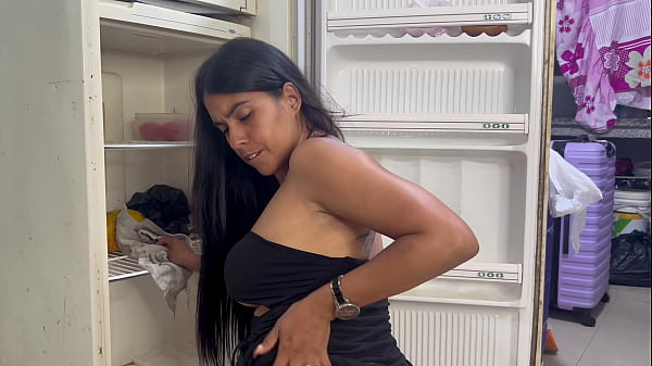 Holy Shit! I’m Actually Banging My Maid