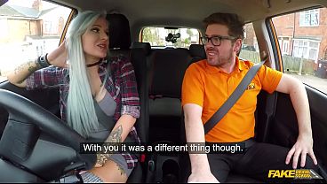Double Penetration Drive: Alexxa Vice Takes Anal and Dildo in a Fake Driving Lesson