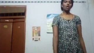 Sensual Tamil Mature Reveal