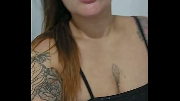 Guia sensual para prazer intenso, explorando zonas erógenas e desejo ardente