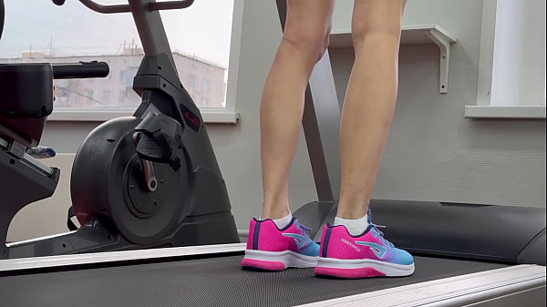 Sweat and Desire: A Risqué Gym Encounter