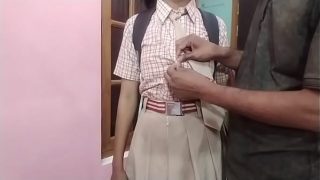 Desi Schoolgirl’s Passionate Encounter with a Well-Endowed Partner