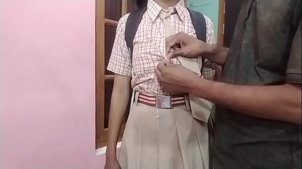 Desi Schoolgirl’s Passionate Encounter with a Well-Endowed Partner
