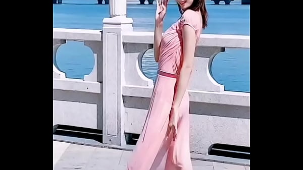 雪儿曼妙曲线尽览