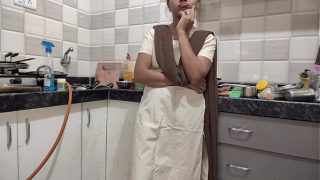देसी कॉलेज लड़की अपने स्टेप ब्रदर के साथ गर्म मुलाकात