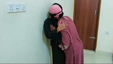 Sizzling Indian Housewife’s Secret Home Video