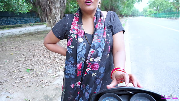 Desi Bhabhi Pleases Client with Doggystyle Encounter on the Street