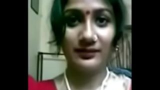 Voluptuous Bengali Housewife with Luscious Curves