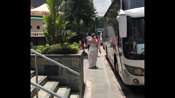 Phat Chinese big booty ready to get pounded