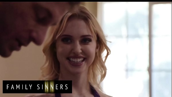 Seductive Siren Chloe Cherry Lures a Lover to Drench Her Thirsting Sex – Family Taboos