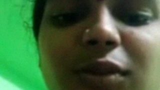 New Tamil girl hot nude video call, getting wild and dirty on screen