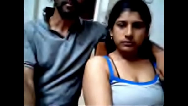 Desi couple gets off on flashing their kinky webcam show