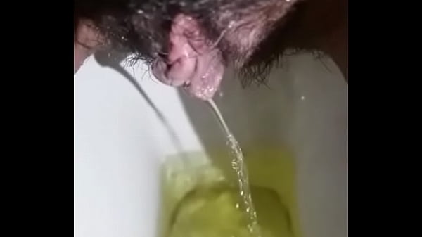 Indian desi bitch lets it all out in a hot wet stream