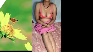 Desi hot housewife getting her wet pussy fucked hard
