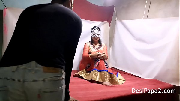 Indian Bhabhi in traditional saree gets fucked hard and risky by her horny Devar