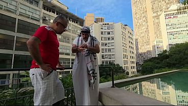 SHEIK ÁRABE NO BRASIL NA COPA DO MUNDO* ELE E O GUIA LEVARAM AS TORCEDORAS BRASILEIRAS DO HOTEL PRA CAMA E METERAM GOSTOSO ATÉ O CUZINHO DAS VAGABUNDAS*COMPLETO NO RED