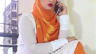 Salma, that naughty Muslim slut, getting pounded by her friend with dirty Hindi moans