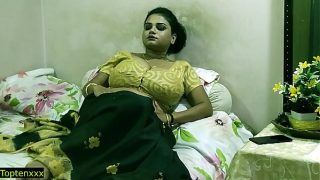Indian college boy’s secret lust with a hot Tamil bhabhi in her saree, wild sex going viral