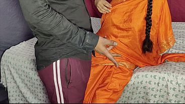 Dever ne apni desi bhabhi ki pyasi chut ki pyaas bujhayi