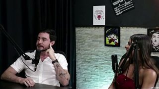 É DEUS, PÁTRIA, FAMÍLIA NA REDE, MAS NO OFF É SÓ LÍNGUA E CALCINHA… ALEX E LUANA