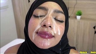 Muslim hijaabi teen gets her tight pussy pounded deep and left dripping with cum