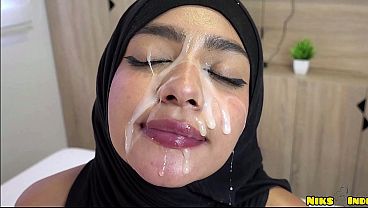 Muslim hijaabi teen gets her tight pussy pounded deep and left dripping with cum