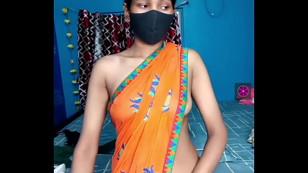Watch an Indian girl’s raw, live sex show