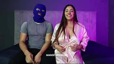 Mi esposa me da una rusa bien húmeda con esas tetas nuevas que me tienen loco